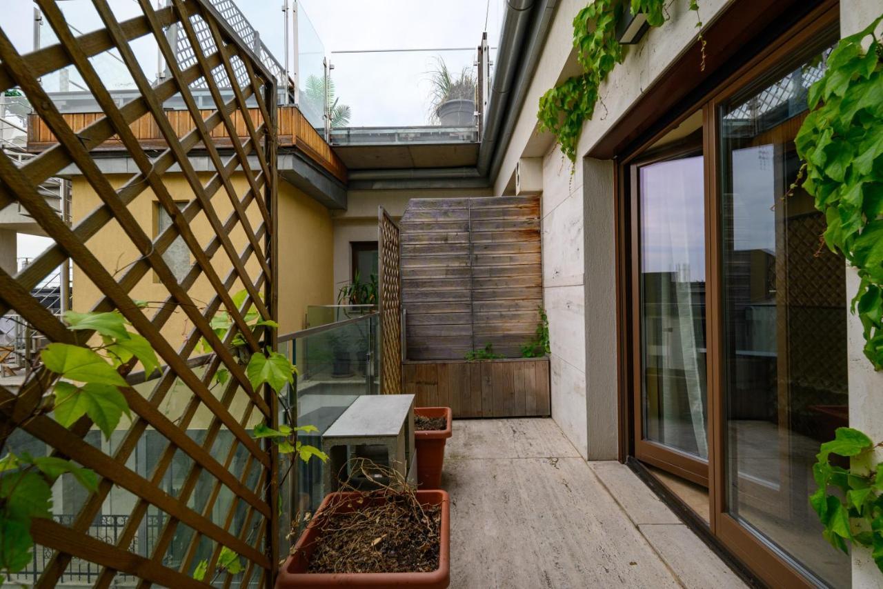 3Bedroom Triplex Rooftop Apartment Budapest Luaran gambar