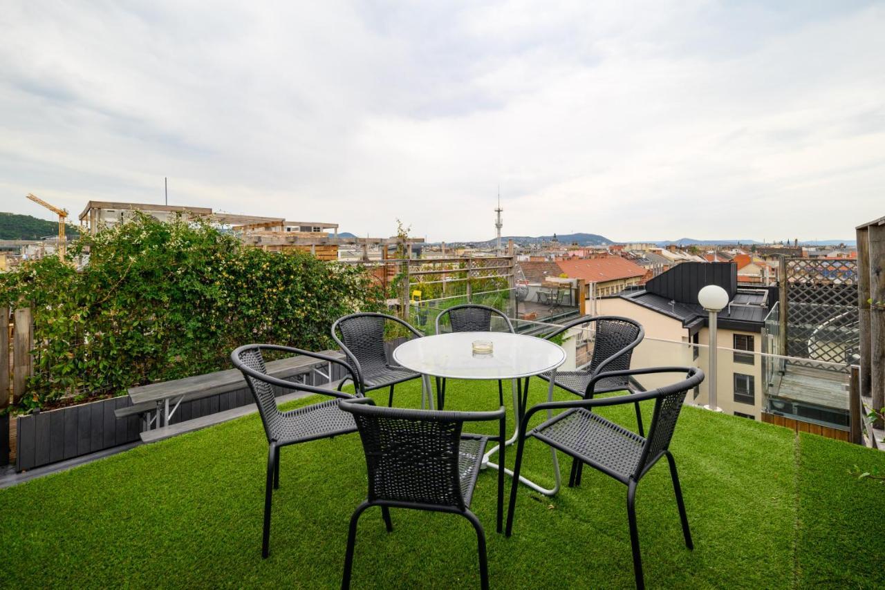 3Bedroom Triplex Rooftop Apartment Budapest Luaran gambar