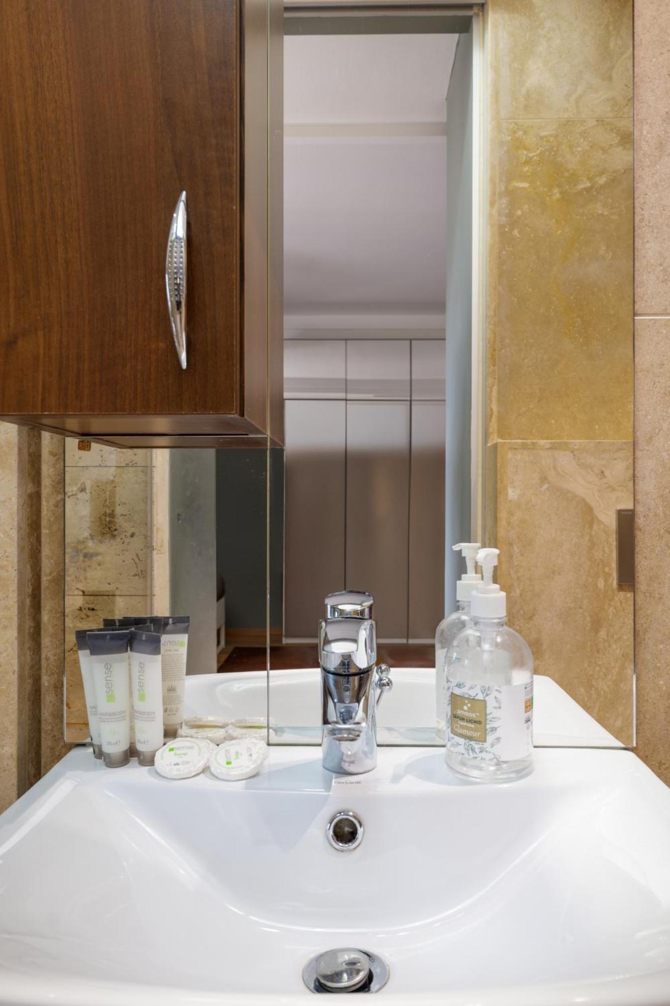 3Bedroom Triplex Rooftop Apartment Budapest Luaran gambar