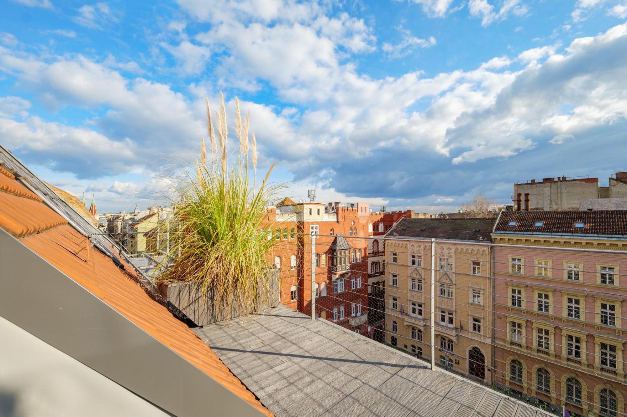 3Bedroom Triplex Rooftop Apartment Budapest Luaran gambar