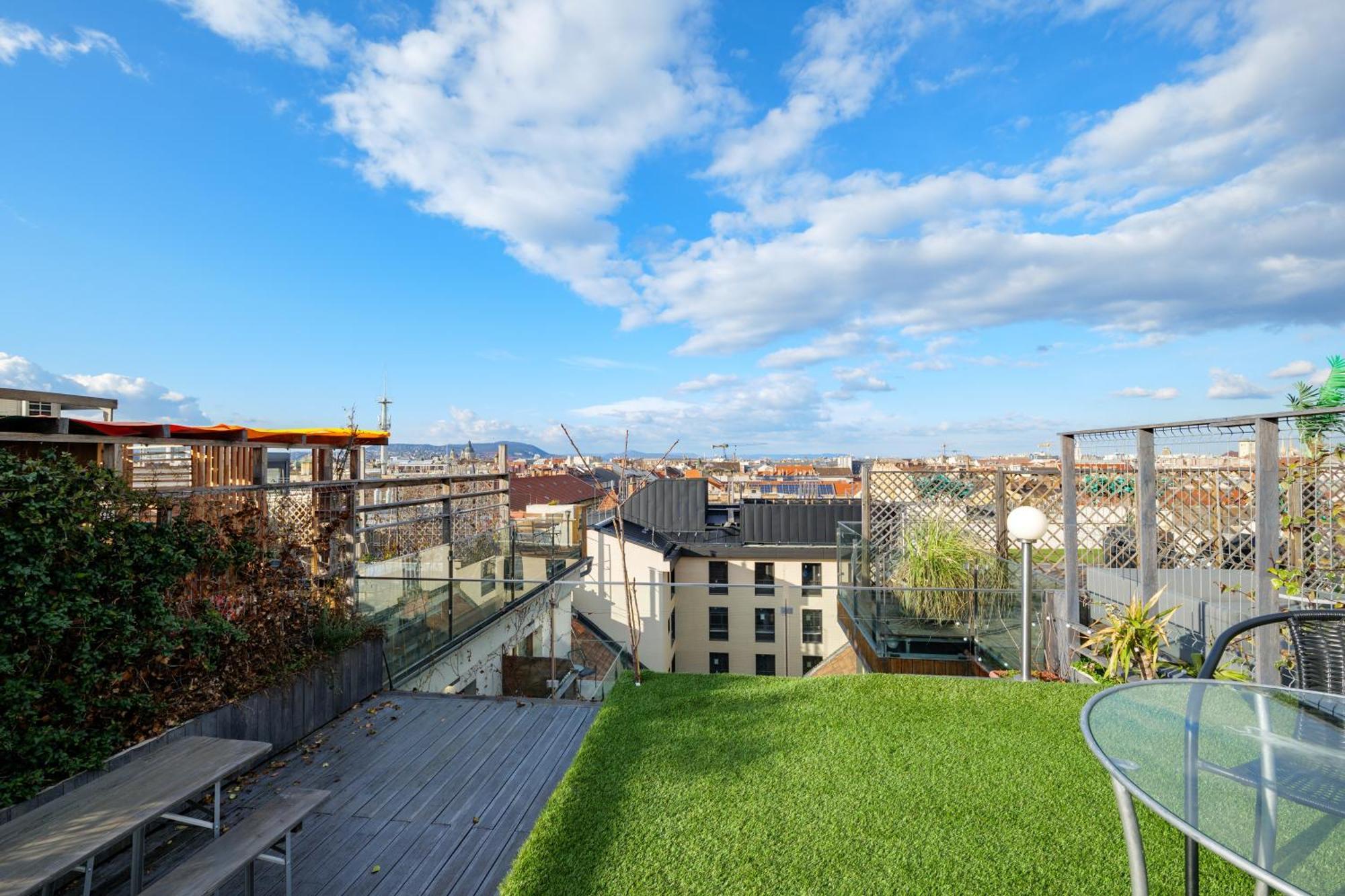 3Bedroom Triplex Rooftop Apartment Budapest Luaran gambar